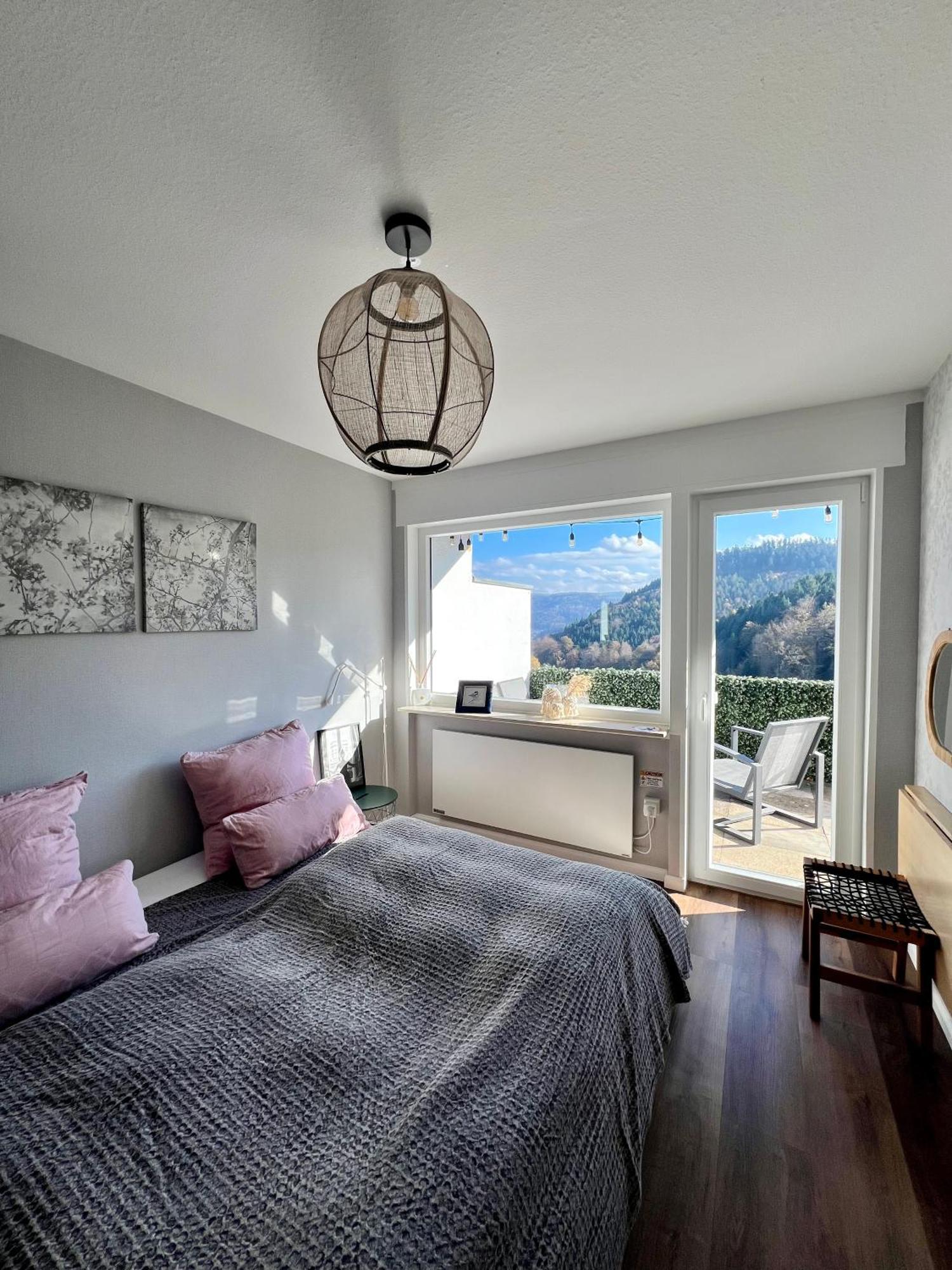 Wohnen Im Schwarzwald Mit Panoramablick Apartment Bad Herrenalb Luaran gambar