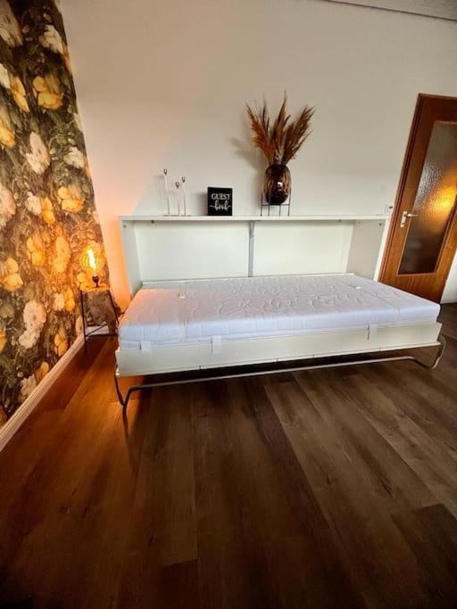 Wohnen Im Schwarzwald Mit Panoramablick Apartment Bad Herrenalb Luaran gambar