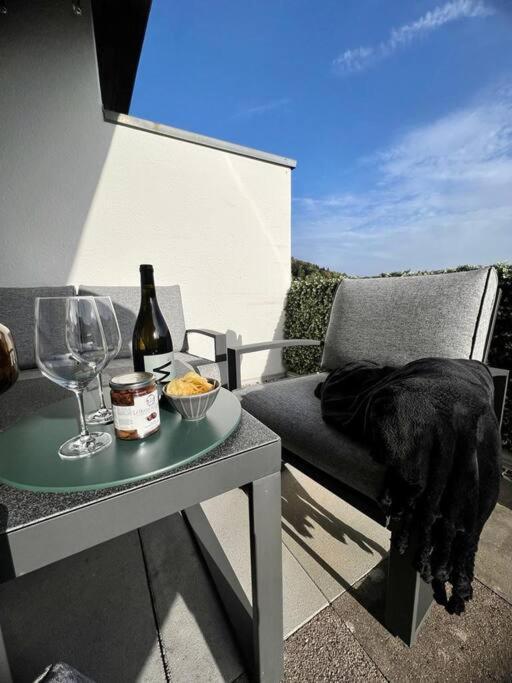 Wohnen Im Schwarzwald Mit Panoramablick Apartment Bad Herrenalb Luaran gambar